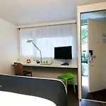 Campanile Amiens - 3* Glisy
