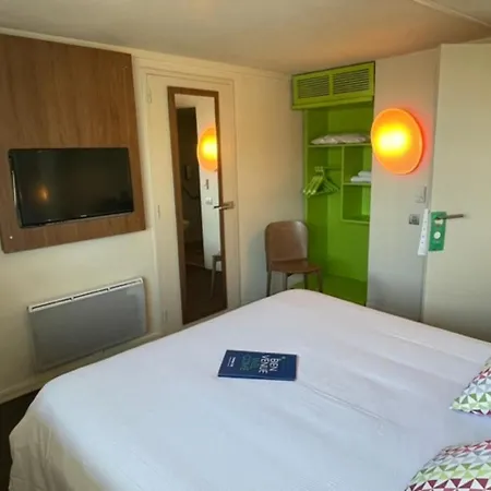 Campanile Amiens - Hotel 3*