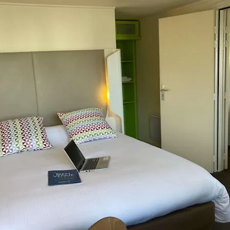 Campanile Amiens - Hotel 3*