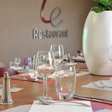 Campanile Amiens - 3*