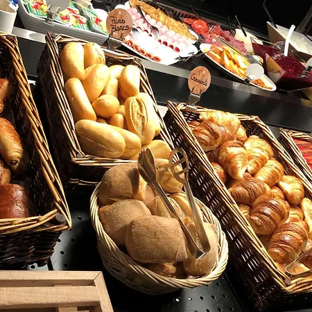 Campanile Amiens - Hotel Glisy