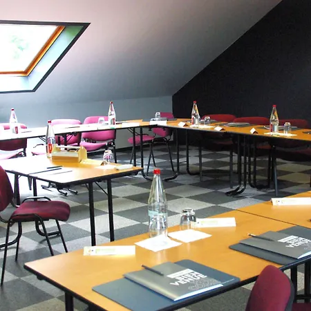 Campanile Amiens - Hotel Glisy