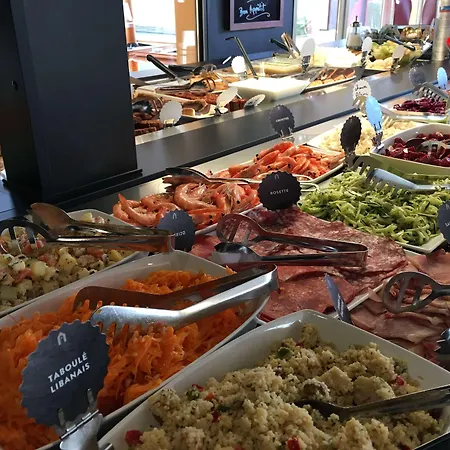 호텔 Campanile Amiens - 글리시