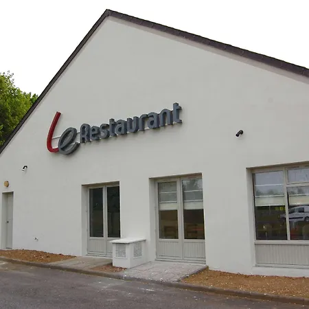 מלון Campanile Amiens - Glisy