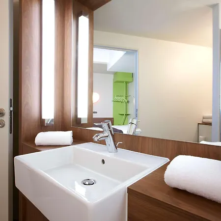 Campanile Amiens -