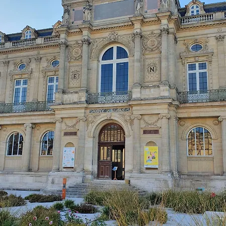 Campanile Amiens - Hotel