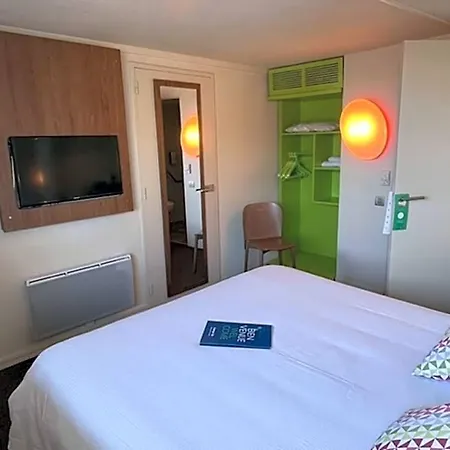 Отель Campanile Amiens - 3*