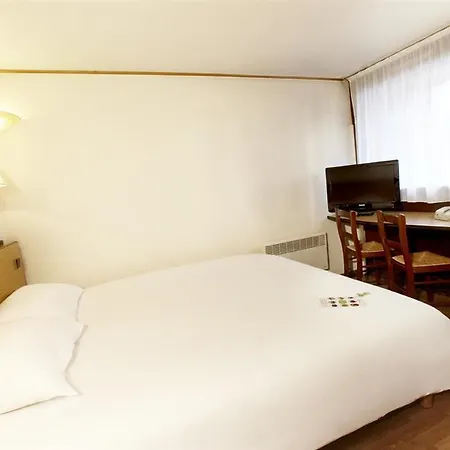 Campanile Amiens - 3*