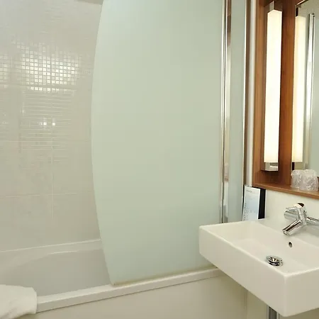 Campanile Amiens - Hotel 3*