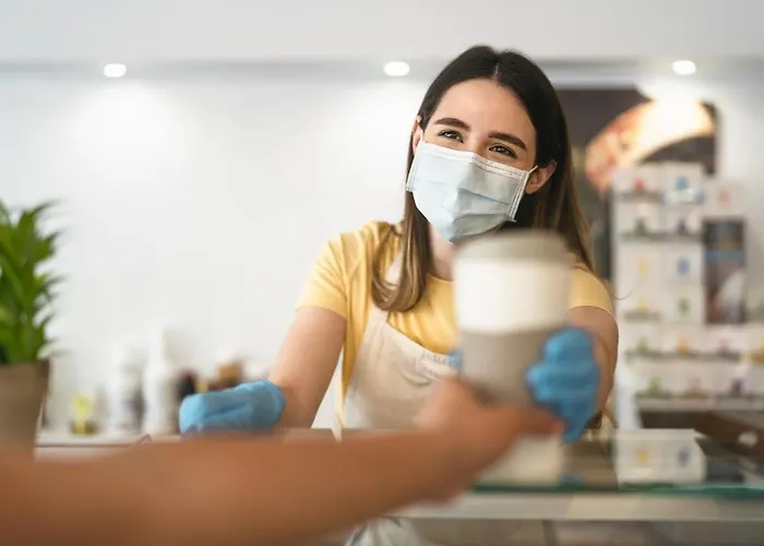 Campanile Amiens - מלון 3*