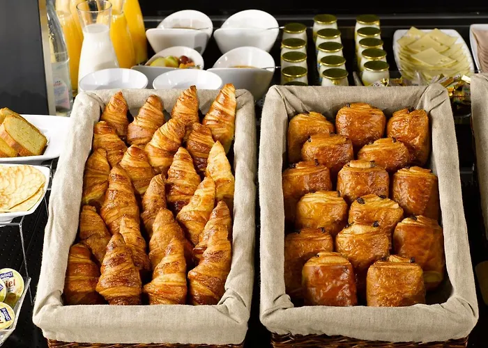 호텔 Campanile Amiens - 3*