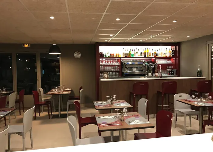 호텔 Campanile Amiens - 글리시