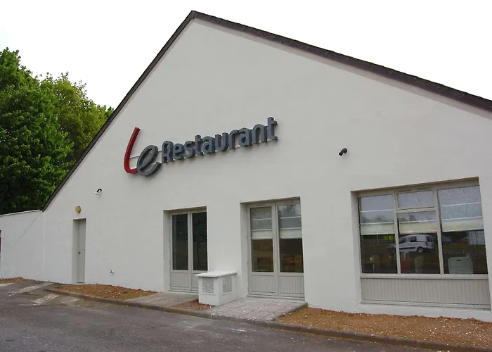 מלון Campanile Amiens - Glisy