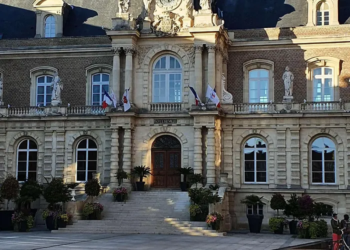 Campanile Amiens - 3*