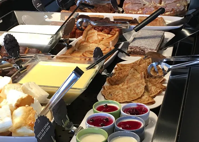 Campanile Amiens - מלון