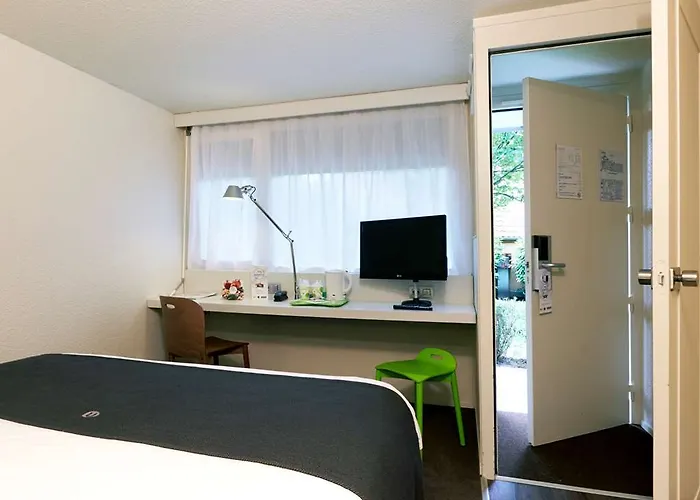 Campanile Amiens - 3* 글리시