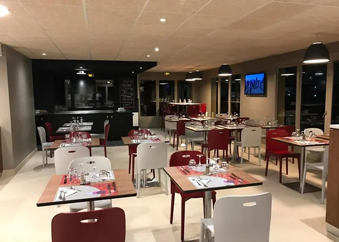 מלון Campanile Amiens - 3*